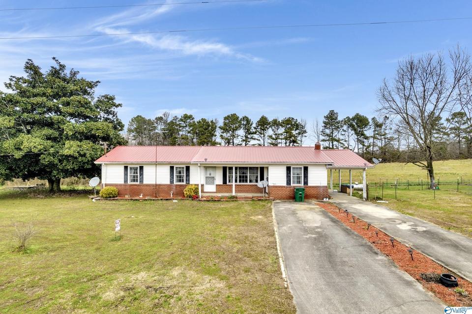 1115 County Road 1693, Holly Pond, AL 35083 38 Photos MLS 1799800