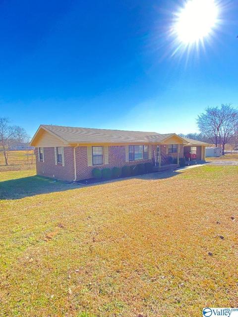 6493 County Road 214, Trinity, AL 35673 photo 2