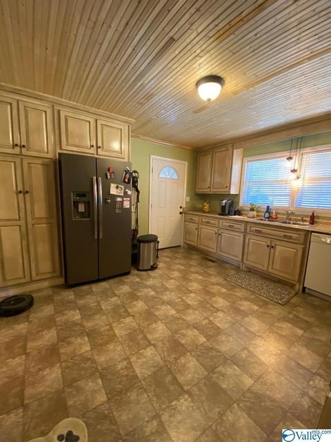 6493 County Road 214, Trinity, AL 35673 photo 8