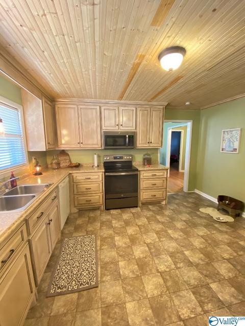 6493 County Road 214, Trinity, AL 35673 photo 9