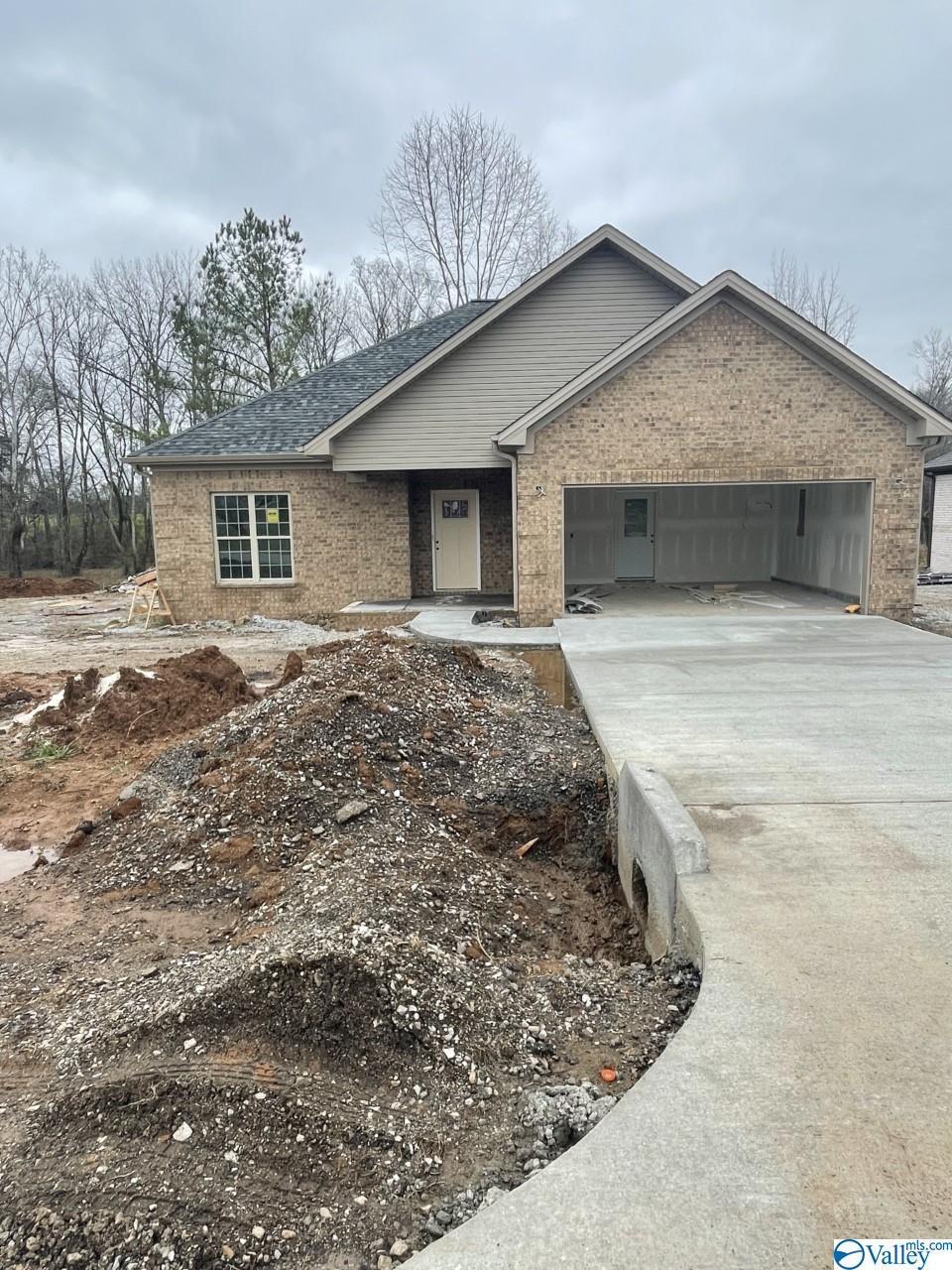 15654 Dupree Dr, Athens, AL 35614 1 photo MLS 1801818 15654 Dupree Dr, Athens, AL 35614 1 photo MLS 1801818