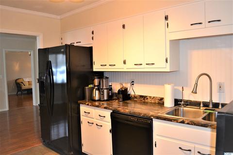 212 N Mountain Dr, Trinity, AL 35673 photo 9