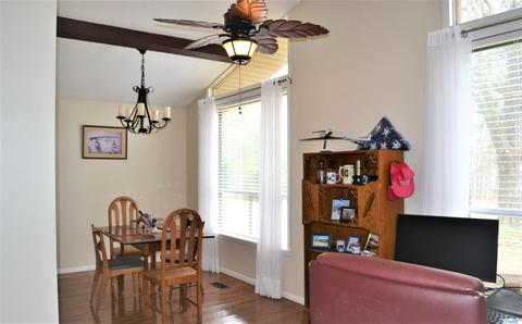 212 N Mountain Dr, Trinity, AL 35673 photo 4
