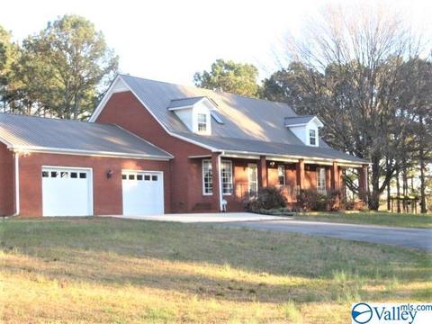 347 Moss View Rd, Section, AL 35771 photo 1