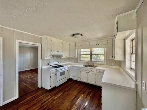 449 Center St, Centre, AL 35960 photo 7