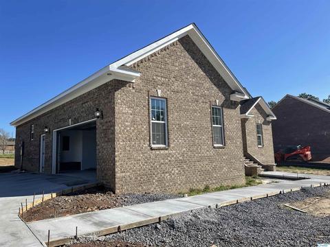 612 Crestman Dr, Arab, AL 35016 photo 2