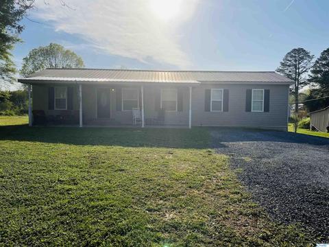 102 County Road 575, Trinity, AL 35673 photo 2