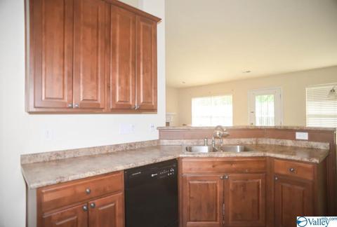 112 E Crest Way, Madison, AL 35758 photo 9