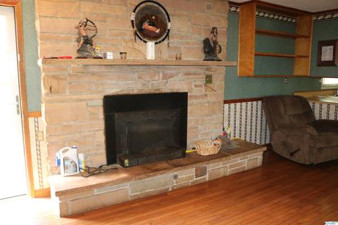 105 Stone Rd, Grant, AL 35747 photo 2