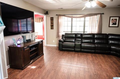 55 Sims St, Trinity, AL 35673 photo 5