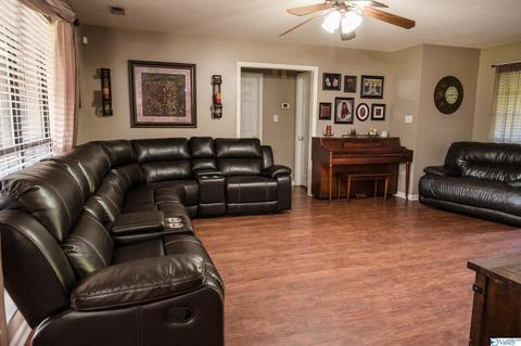 55 Sims St, Trinity, AL 35673 photo 12