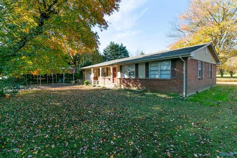1101 Pine St, Killen, AL 35645 photo 4
