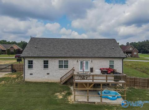 643 Crestman Dr, Arab, AL 35016 photo 3
