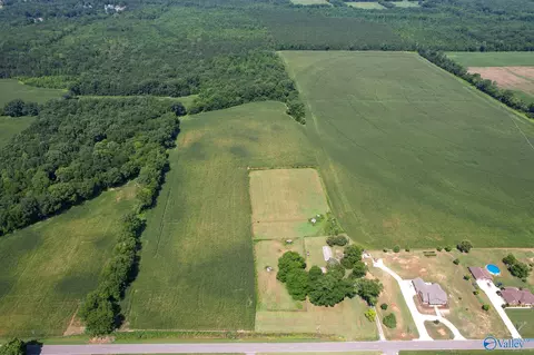 2070 Old Gurley Pike, New Hope, AL 35760