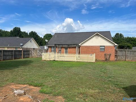 105 Sims St, Trinity, AL 35673 photo 3