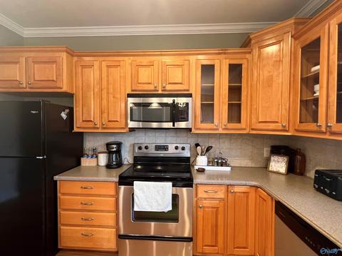 595 Lakeside Dr, Centre, AL 35960 photo 9