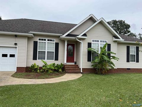 2160 Graham Dr, Southside, AL 35907 photo 1