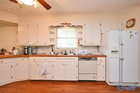 426 Wright Dr, Florence, AL 35633 photo 2