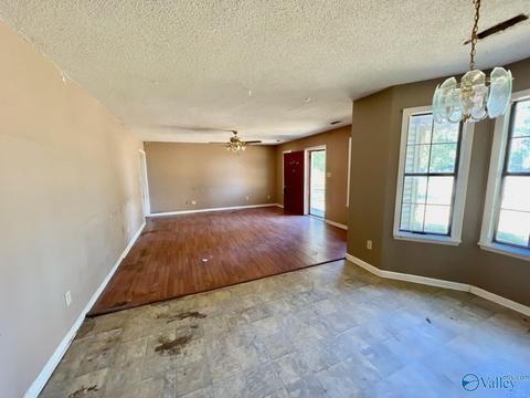 1025 N Seneca Dr, Trinity, AL 35673 photo 9