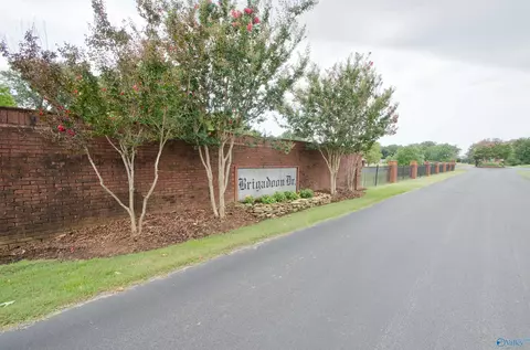 13010 Saint Andrew Dr, Athens, AL 35611