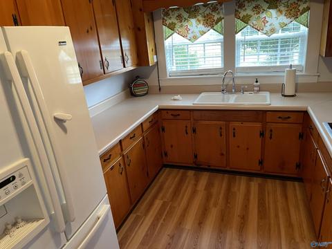 56 Russell St, Section, AL 35771 photo 3