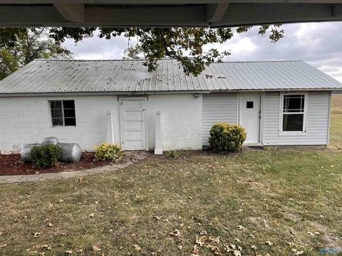 56 Russell St, Section, AL 35771 photo 16