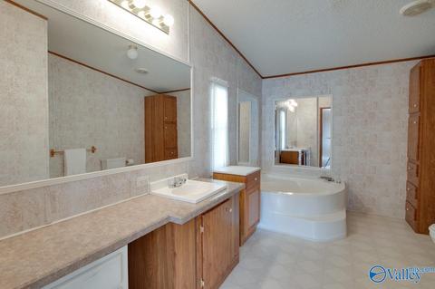 397 Walker Rd, Grant, AL 35747 photo 10