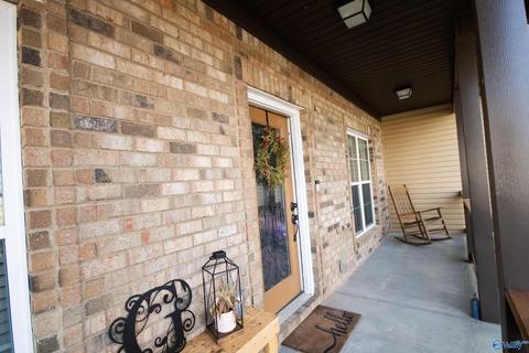 91 Lashae Loop, Grant, AL 35747 photo 4