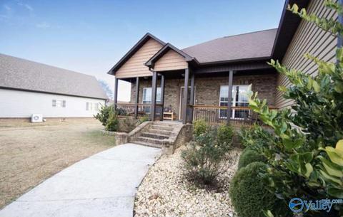 91 Lashae Loop, Grant, AL 35747 photo 2