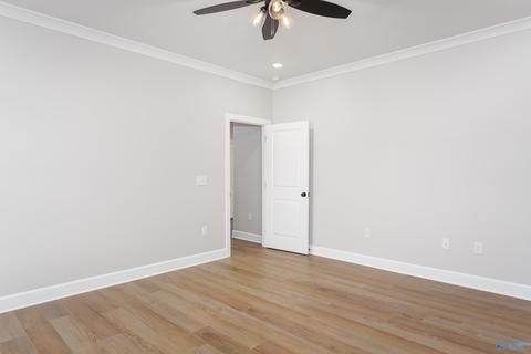 164 Oakview Cir, Killen, AL 35645 photo 16