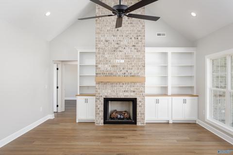 164 Oakview Cir, Killen, AL 35645 photo 6