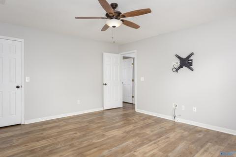 330 Allison Dr, Killen, AL 35645 photo 11