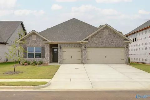 Cambridge Huffman Street, Hazel Green, AL 35750