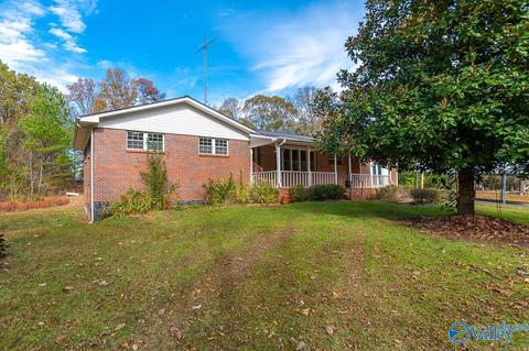 135 Forest Hill Rd, Trinity, AL 35673 photo 3