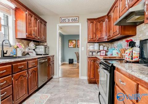 22 Clayton Ave, Trinity, AL 35673 photo 8
