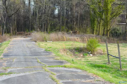 1 38 Highway 72, Scottsboro, AL 35769