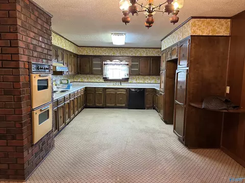 2550 Glendale Rd, Arab, AL 35016 photo 9
