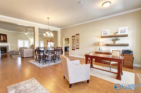 201 Maplebrook Dr, Madison, AL 35756 photo 2