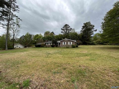 206 Pine Hill Dr, Centre, AL 35960 photo 1