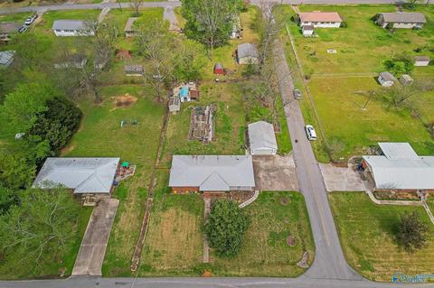 902 NW 3rd Ave, Arab, AL 35016 photo 21