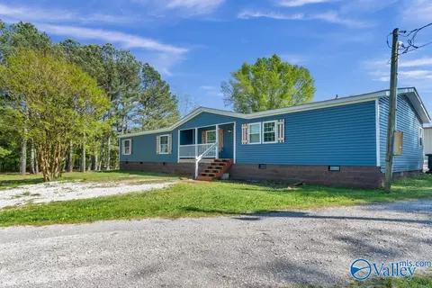 415 County Road 367, Trinity, AL 35673 photo 2