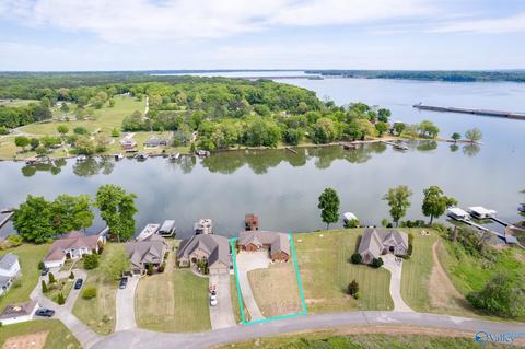 118 Pointe Dr, Killen, AL 35645 photo 37