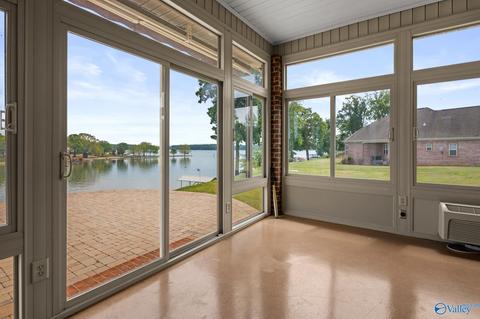 118 Pointe Dr, Killen, AL 35645 photo 30