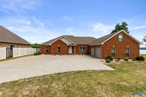 118 Pointe Dr, Killen, AL 35645 photo 33