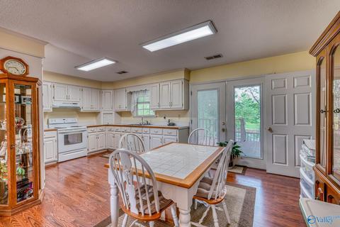 367 County Road 416, Killen, AL 35645 photo 5