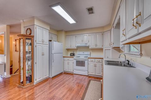 367 County Road 416, Killen, AL 35645 photo 8