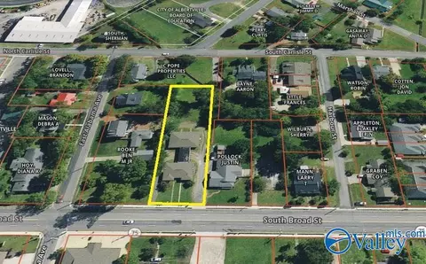 302 S Broad St, Albertville, AL 35950