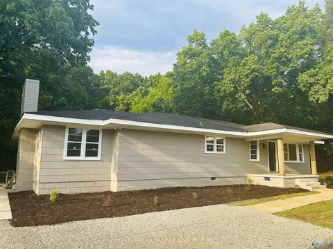 462 N Greenway Dr, Trinity, AL 35673 photo 3