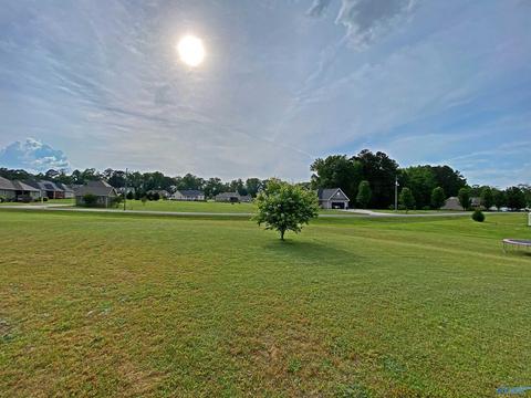 105 Gaines Loop E, Boaz, AL 35956 photo 3