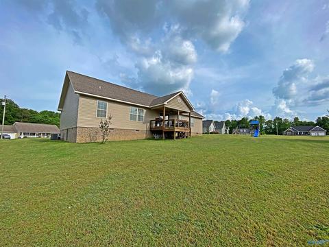105 Gaines Loop E, Boaz, AL 35956 photo 4